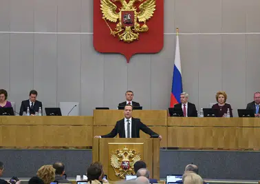 Medvedev’den ABD ve İsrail’e sert sözler: “İran görüşmeleri sadece kılıftı”