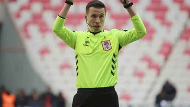 Galatasaray - Kayserispor Maçının Hakemi Adnan Deniz Kayatepe Olacak