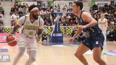 Anadolu Efes, Merkezefendi'ye karşı sürpriz mağlubiyet aldı: 80-87