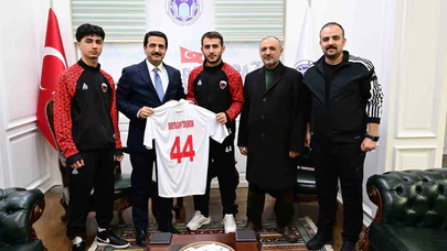 Battalgazi Belediyespor'un Milli Sporcuları Başkan Taşkın'ı Ziyaret Etti