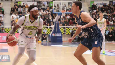 Anadolu Efes, Merkezefendi'ye karşı sürpriz mağlubiyet aldı: 80-87