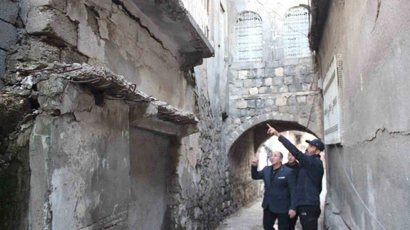 Cizre'de 200 Yıllık Tarihi Kemerli Ev Yıkılma Tehdidi Altında
