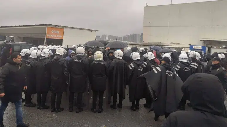 Migros işçileri 11. günde direnişte: Polis ablukasına rağmen protesto sürüyor