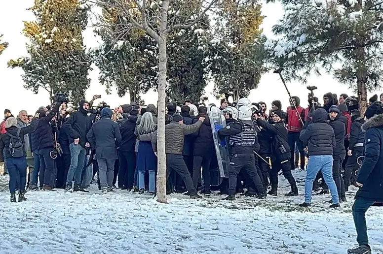 DEM Parti: Rojava’daki kuşatma sona ersin, sınır kapıları açılsın