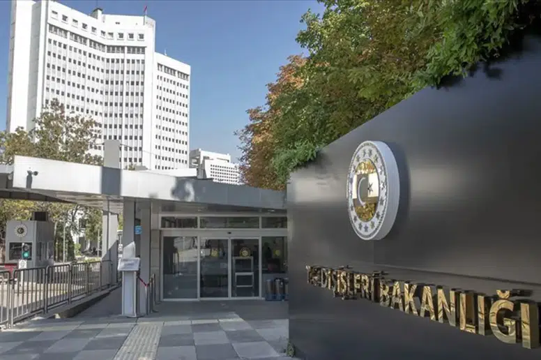 Dışişleri’nden kritik uyarı: Yurt dışındaki Türk vatandaşları için 24 saat alarm