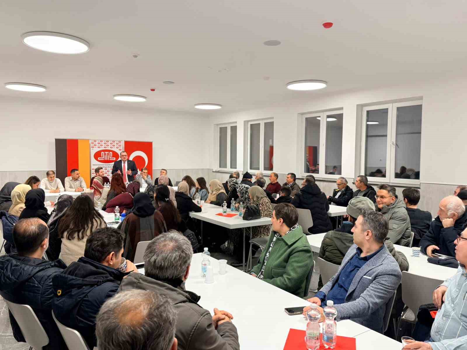 baskan-tatik-almanyada-yasayan-gurbetcilerle-bir-araya-geldi