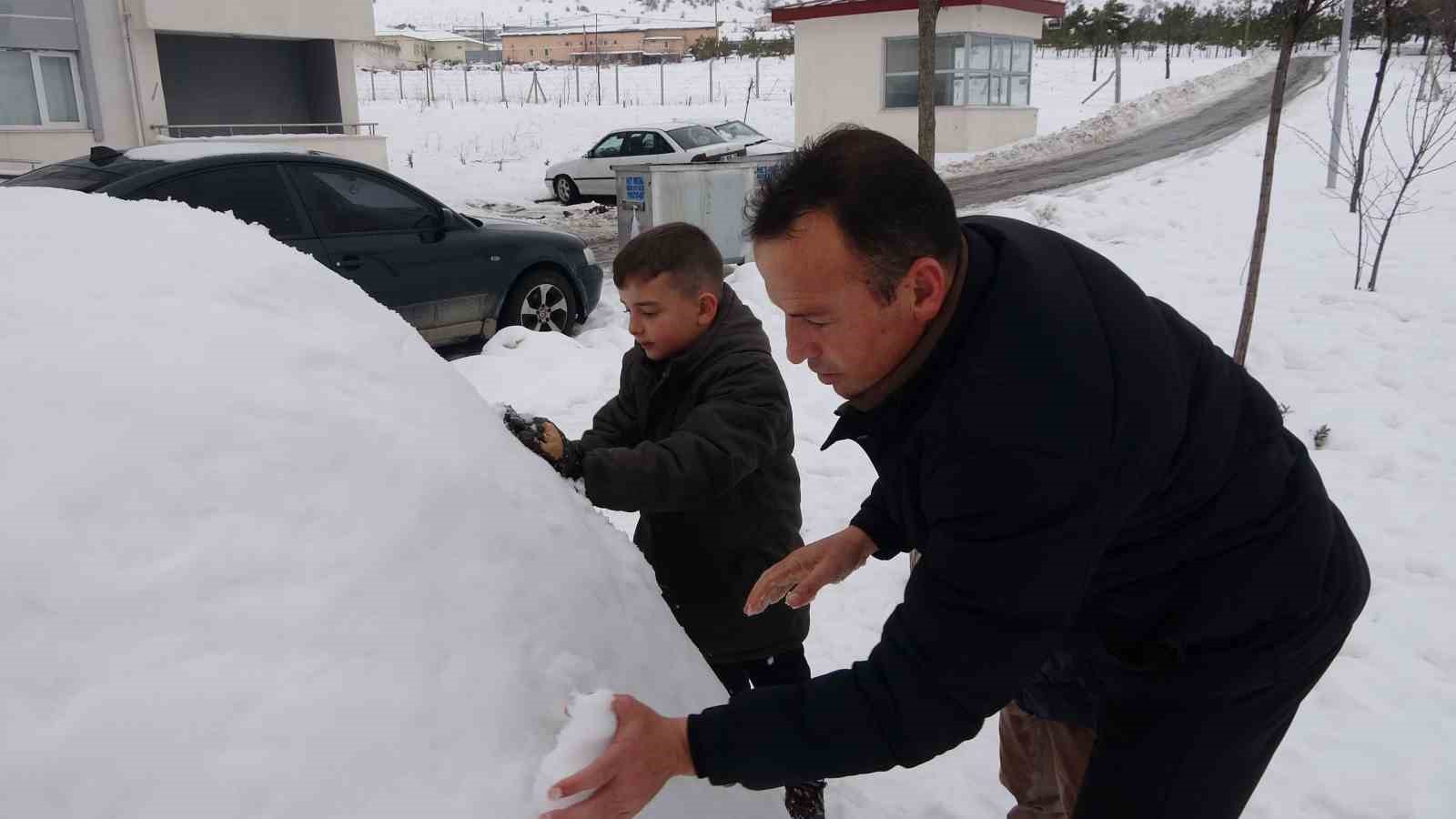 bu-eskimo-evi-alaskada-degil-yozgatta
